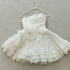 AJE
Strapless Ruffled Short Dress

AU size8/US size4